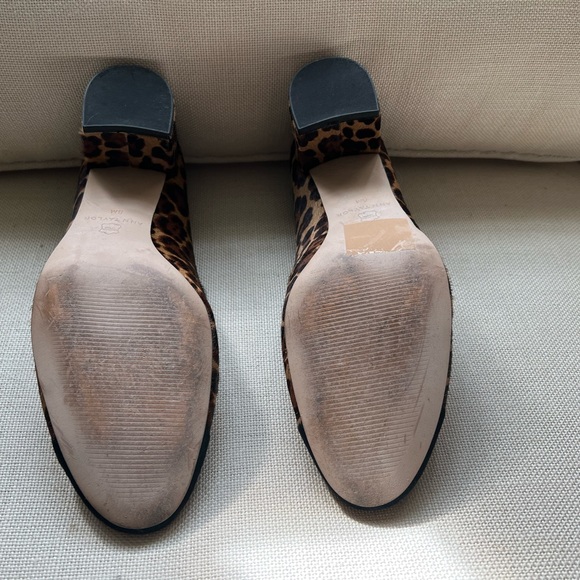 ANN TAYLOR Leopard and Black Block-Heel Pump 8M - Picture 2 of 3